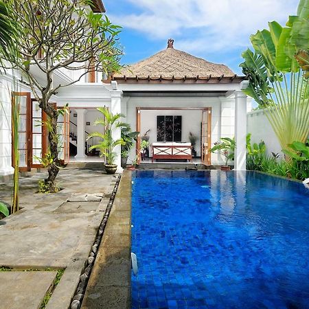 Villa Rene Seminyak  Exterior photo